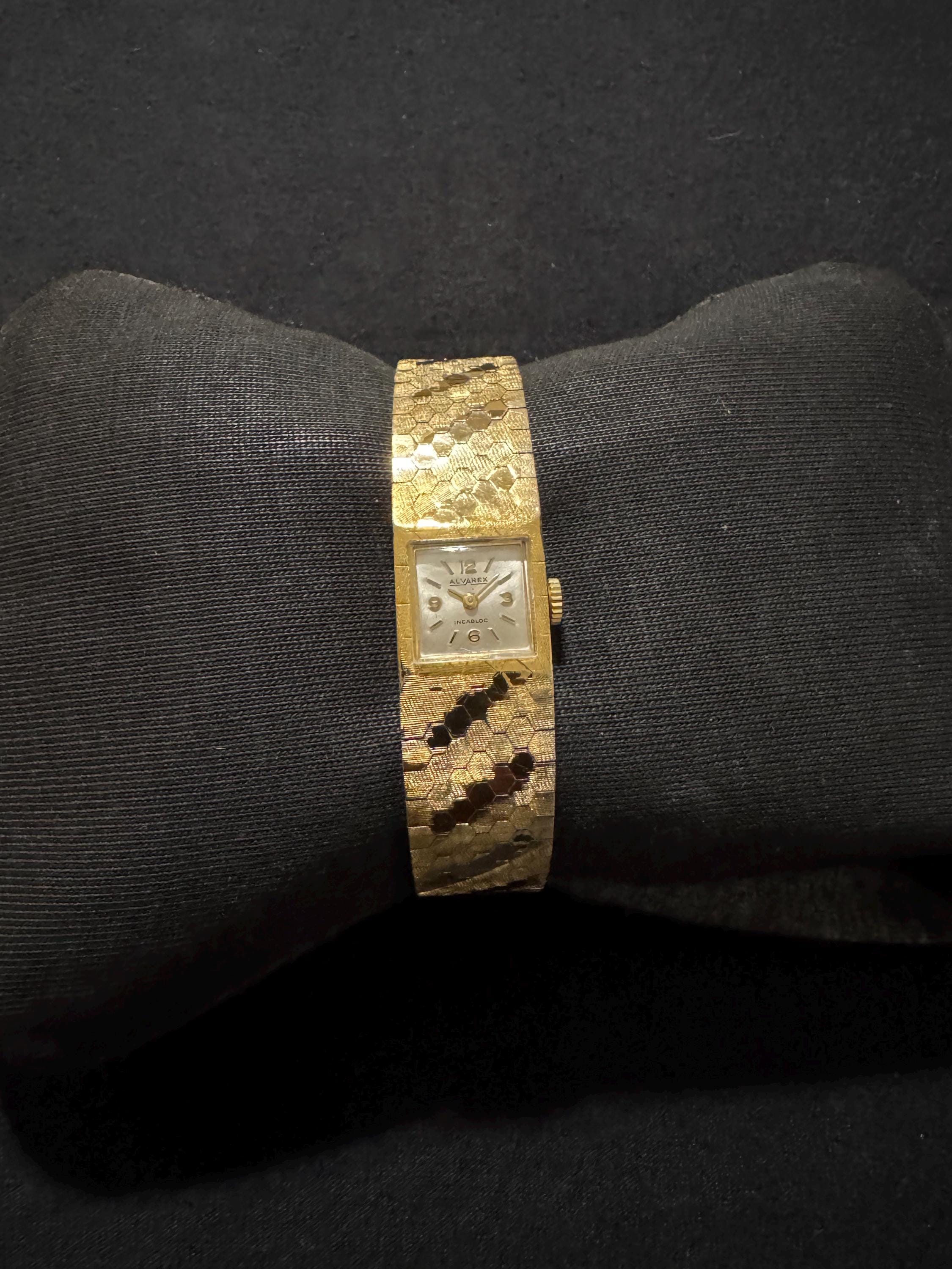 Swiss Made Alvarez Gold Tone Bracelet Watch: Ladies Manual  display picture 1