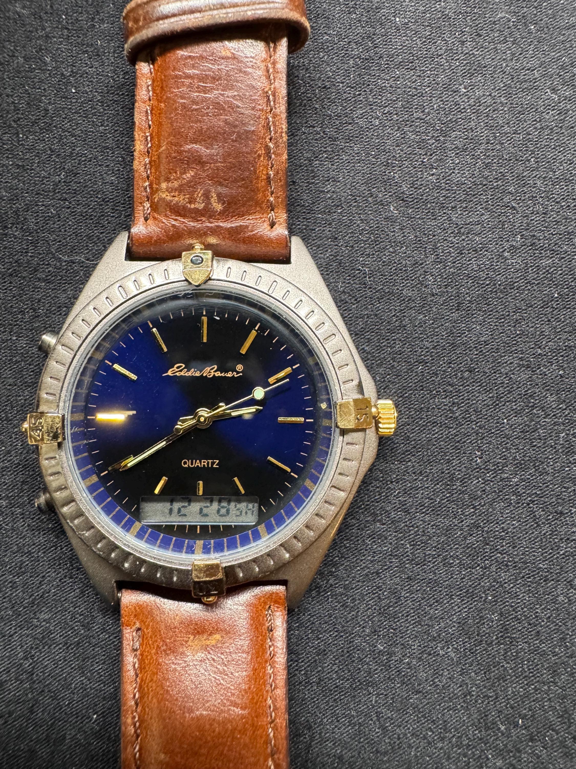 レア！新品[ヴィンテージ] エディーバウアーEddie Bauer の置き時計 Elegant Blue Dial Eddie Bauer Watch - Etsy