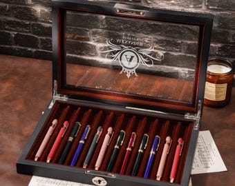 Spersonalizowane drewniane pudełko na długopisy z 12 przegródkami i kluczykiem, ręcznie robiony organizer na długopisy, uchwyt na długopisy, drewniane pudełko ekspozycyjne na długopisy, prezent dla niego