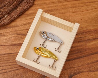 パーソナライズされた刻印入り釣りルアー、釣り仲間へのギフト