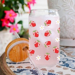 Strawberry Bows and Flower Glass Tumbler, Cute Strawberry Glass Cup, Pink Bow Glassware, Pink Coquette Tumbler, Summer Iced Coffee Cup
