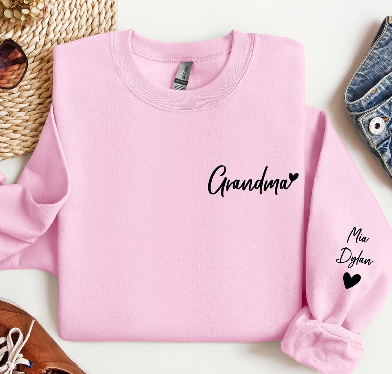 Personalized Grandma Sweatshirt with Grandkids Names, Custom Sweater for Grandma, Mother's Day Gift, Nana Sweatshirt, Grandma Gift Light Pink