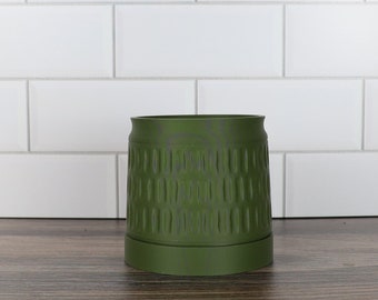 Planter in minimalistische stijl in olijfgroen