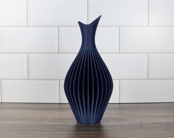 Wave Vase in Blue