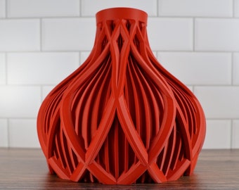 Kami Short Vase in Matte Red