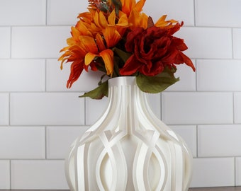 Linse Short Vase in Silk White