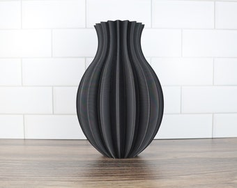 Modern Ribbed Vase in Black