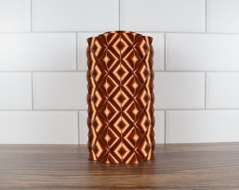 Kani Vase in Copper