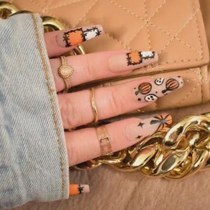 Halloween Press On Nails: Spooky Pumpkin Fall Nail Art