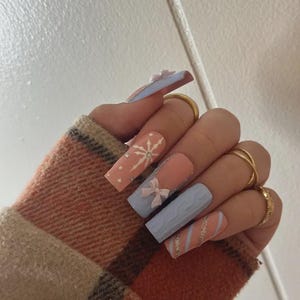 Press On Nails, Glue On Nails, Press Ons, Christmas Nails, Baby Blue and Silver Nails, Nails, Snowflake Glitter Holiday Nails