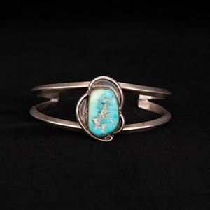 Silver and Turquoise Cuff Bracelet - Southwest Jewelry - Native Jewelry