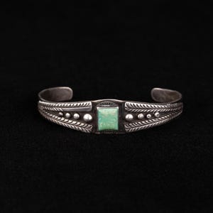 Turquoise and Silver Cuff Bracelet With Arrow Design - Southwest Jewelry - Native Jewelry