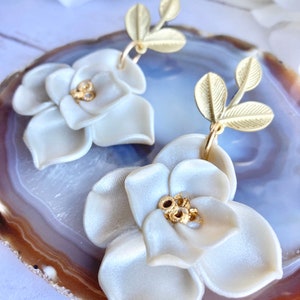 Bloemen polymeer klei oorbellen