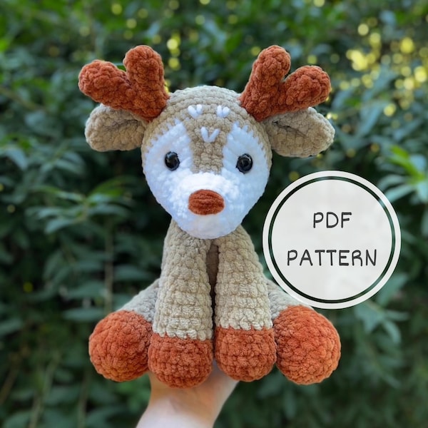Häkelanleitung für ein sitzendes Rehkitz (Amigurumi) – Stofftier