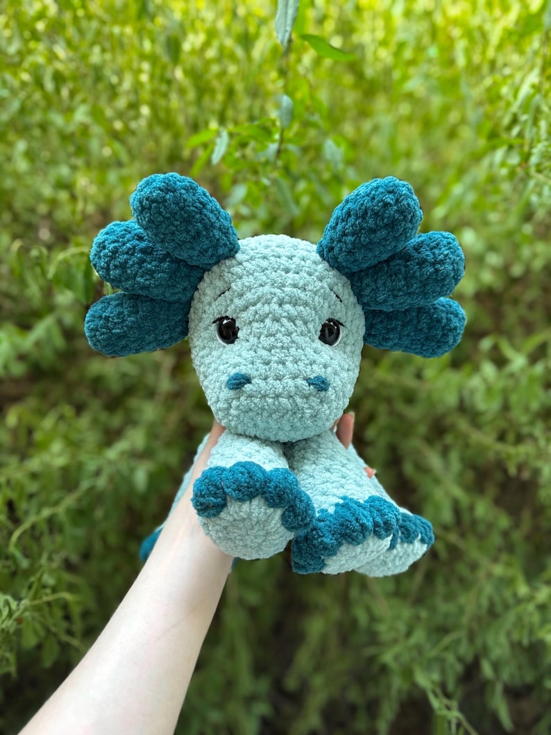 Virkad sittande Axolotl Amigurumi-mönster | Handledning för virkmönster med låg söm | Virkmönster för Axolot Plushie bild 2
