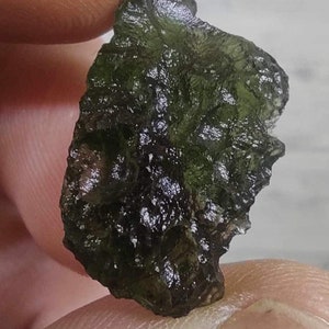 チェコ共和国産モルダバイト1個 5.71グラム - Etsy 日本