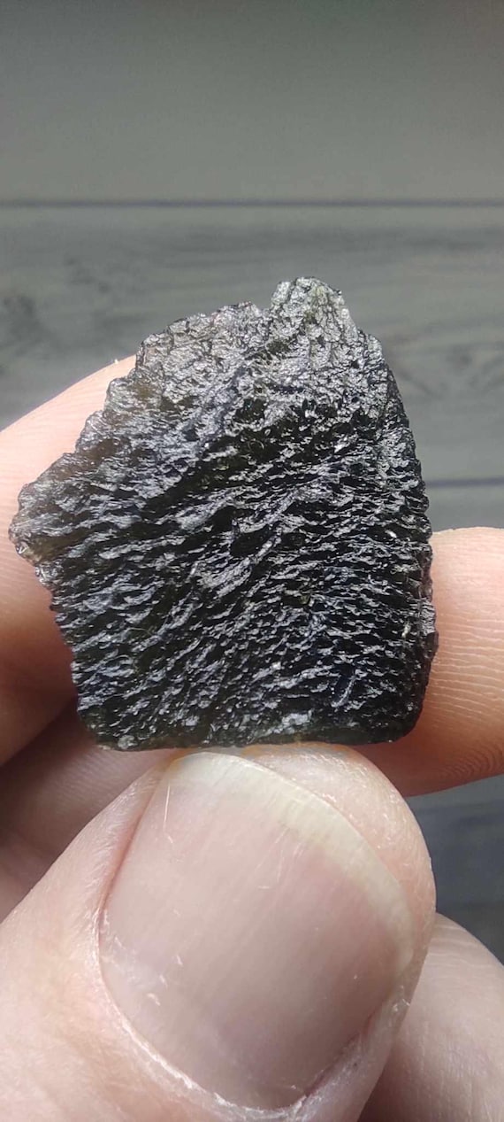 チェコ共和国産モルダバイト1個 7.89グラム - Etsy 日本