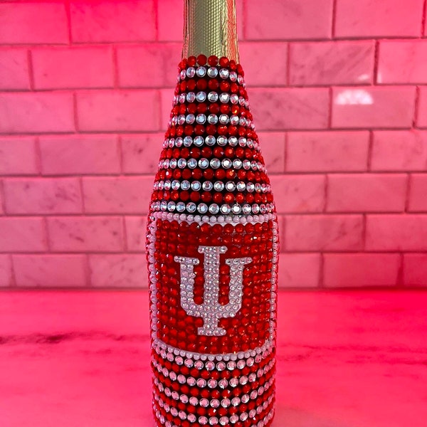Bed Party Bling Bottle with Decorated Logo for College Commitment, Graduation Party, etc