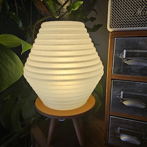 Bee Hive - 3D Printed Lamp w/ Stand - Cozy Desk Decor