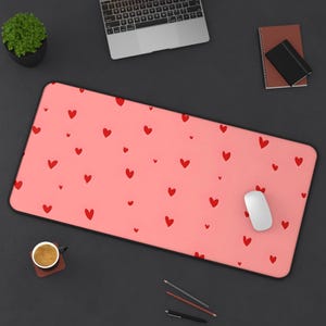 Heart Mousepad | Cute Romantic Background Design | Smooth Surface | Desk Decor | Gaming Mouse Pad | Gift for Loved Ones | Unique Aesthetic