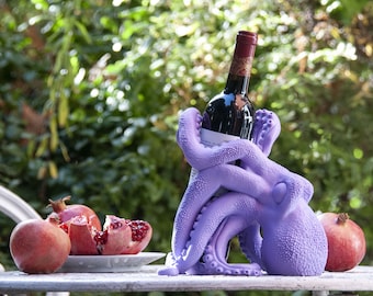 Wine bottle holder - wine lovers gift idea! Wine holder, wine gift, home decor, octopus decor