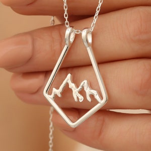 Mountain ring holder hot sale