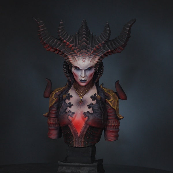 Lilith de Diablo IV. Busto Lilith pintado. Figura para regalar a fans del videojuego y/o coleccionistas.