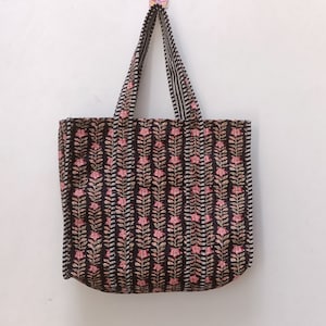 Gesteppte Baumwolle handbedruckt reversibel große mehrfarbige Blumen Einkaufstasche Umweltfreundliche nachhaltige robuste Einkaufstasche handgemachte Boho Tasche