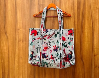 Bolsa de terciopelo acolchada hecha a mano: reversible, con estampado floral, grande, para la compra.