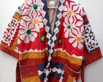 Handgemachte Kantha Jacke bestickt Vintage Arbeitsmantel Einzigartige Schnittarbeit Stickerei Kimono Jacke