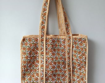 Grand sac fourre-tout à fleurs multicolore réversible en coton matelassé imprimé à la main Sac bohème fait main, respectueux de l'environnement, durable