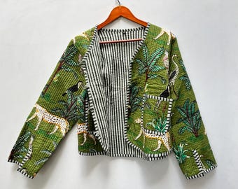 Giacca trapuntata in cotone con stampa a blocchi: cappotto da donna fatto a mano in stile boho
