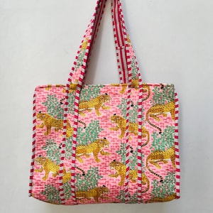 Gesteppte Einkaufstasche ! Indische handgemachte reine Baumwolle Schöne Frauen Beach Wear Tasche, Party Wear Aufbewahrungstasche, Reisetasche, Umhängetaschen