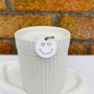 Pastel Acrylic Trolley Token Keyring: Happy Face Shopping Coin Vit