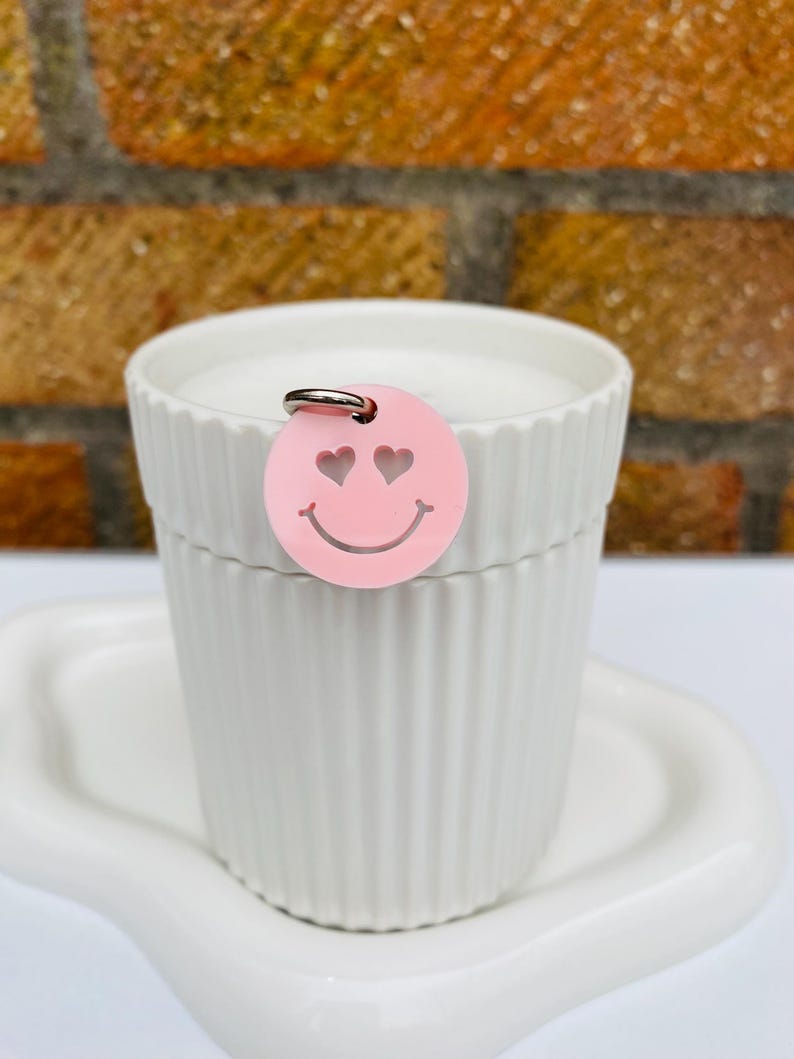 Pastel Acrylic Trolley Token Keyring: Happy Face Shopping Coin Pastel pink
