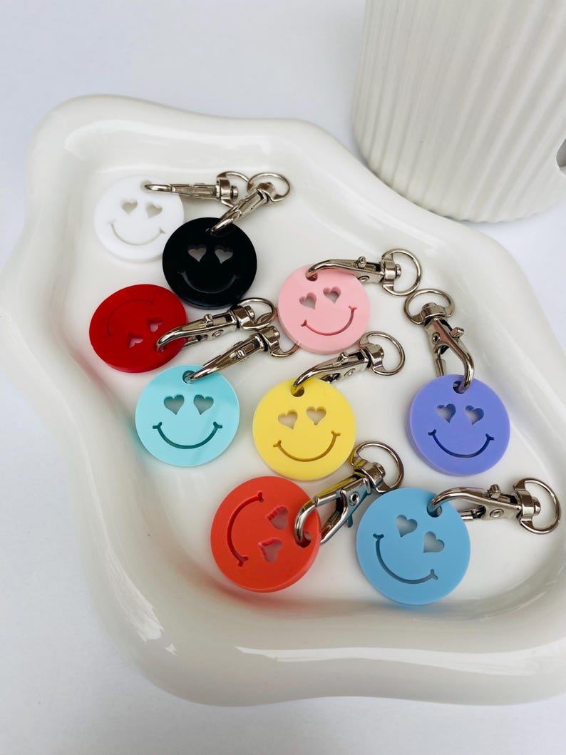 Pastel Acrylic Trolley Token Keyring: Happy Face Shopping Coin bild 11