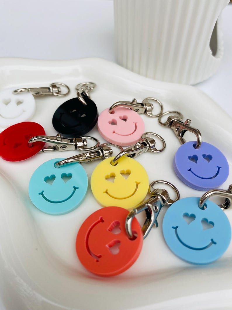 Pastel Acrylic Trolley Token Keyring: Happy Face Shopping Coin bild 1