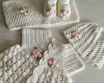 Babykleidungs-Set aus Bio Baumwolle Strick: Handgestricktes Neugeborenen Outfit
