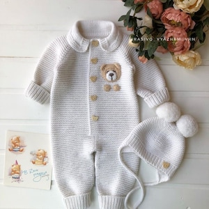 4 Piece Teddy Bear Newborn Suit and Set, Newborn Baby Graduation Dress, Unisex Baby Clothes, Baby Gifts, Homecoming Hospital Gift image 3