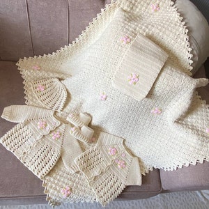 6 Piece Hand Knitted BabyGirl Newborn Suit and Blanket SetNewbornBaby Graduation Dress,Unisex Baby Clothes,BabGifts,Homecoming Hospital Gift