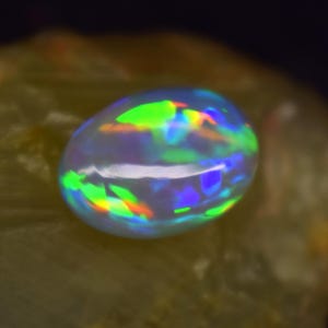 4.5 Cts Transparent fire Smooth rare opal Gemstone for making all type of jewelry, AAA Ethiopian opal, Spiritual opal stone, Oval Shape opal