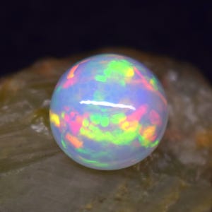 AAA grade opal Pin Fire - Ethiopian welo opal - loose white opal gemstone - Round shape opal cabochon - October birthstone, Multi Fire Opal