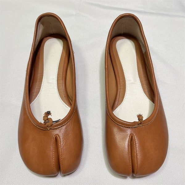 Tabi Split Toe Handmade Shoes Brown Colour , Tabi Buckle Sandals, Vintage Style T Strap Pumps, Romantic Retro Bridal Shoes
