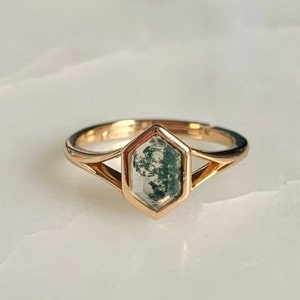 Vintage Bezel Setting Moss Agate Ring Hexagon Cut Moss Agate Engagement Ring Anniversary Gift Solid 14k Yellow Gold Ring Solitaire Ring