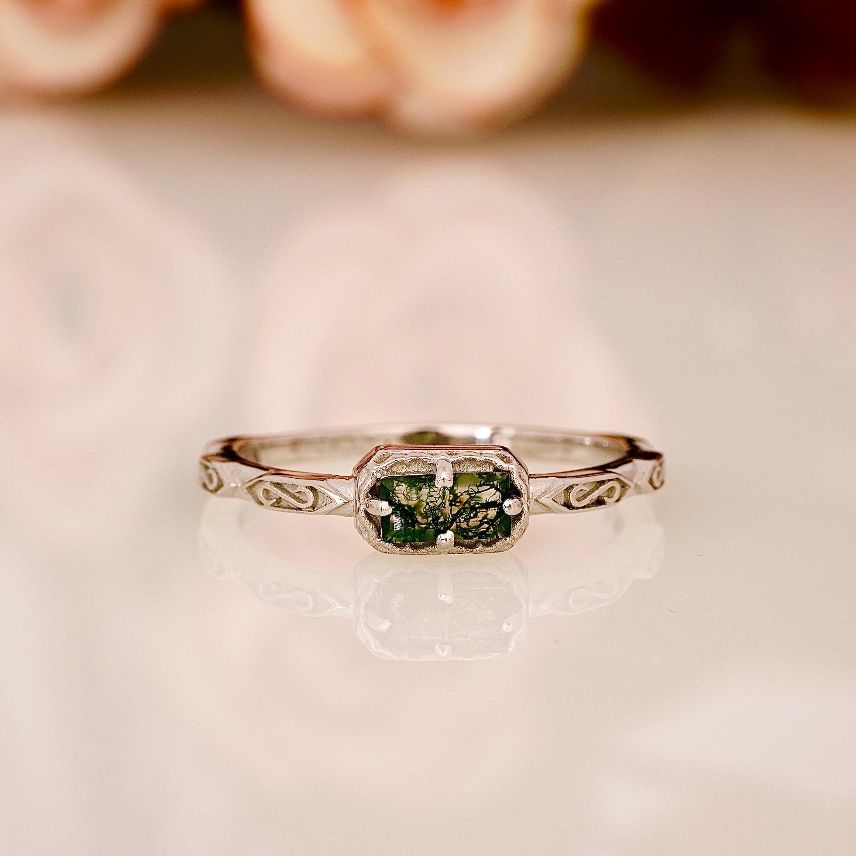 Anillo de boda de ágata musgosa natural, oro amarillo, estilo art déco, anillo de aniversario de ágata verde con corte baguette único, joyería delicada, regalo para ella