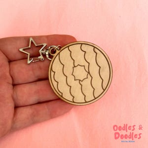 Laser Engraved Wooden Biscuit Keyring with Star Clasp