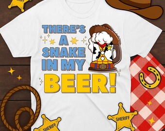 Camiseta unisex "Hay una serpiente en mi cerveza", camiseta de Woody, camisetas personalizadas de Disney, camisetas del festival de comida y vino de Epcot