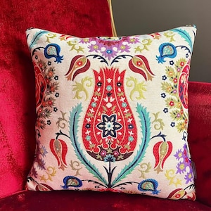 Turkish Motif Tulip Design Pillow Cover - Ottoman Style Tile and Mosaic Pattern, Ethnic Decorative Cushion Cover