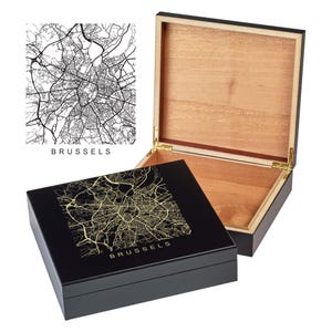 Boîte souvenir Bruxelles | Plans de la ville | Boîte souvenir gravée personnalisée | sur les toits de la ville | Plan du centre-ville | Cave à cigares personnalisée | Cadeaux pour caves à cigares