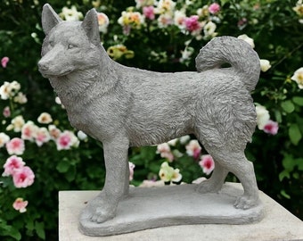 Standing Siberian Husky on base figure Concrete large Siberian Husky statue Detailed dog memorial Massive pet grave marker